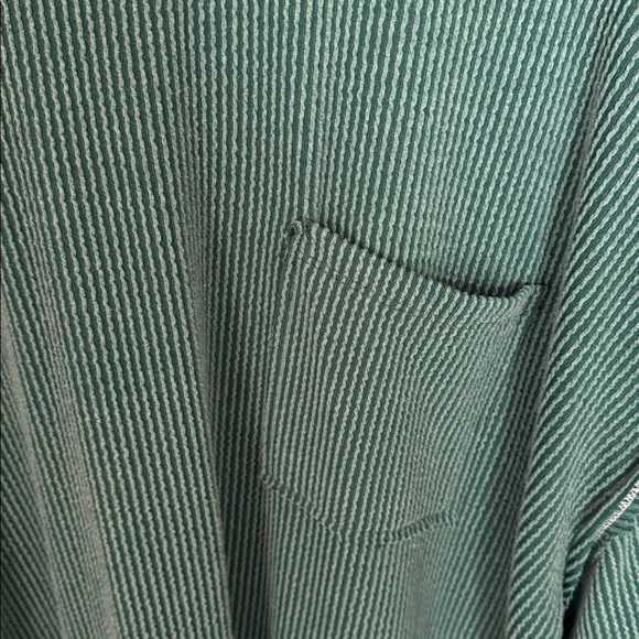 Oversized Tee - Picture 2 of 5